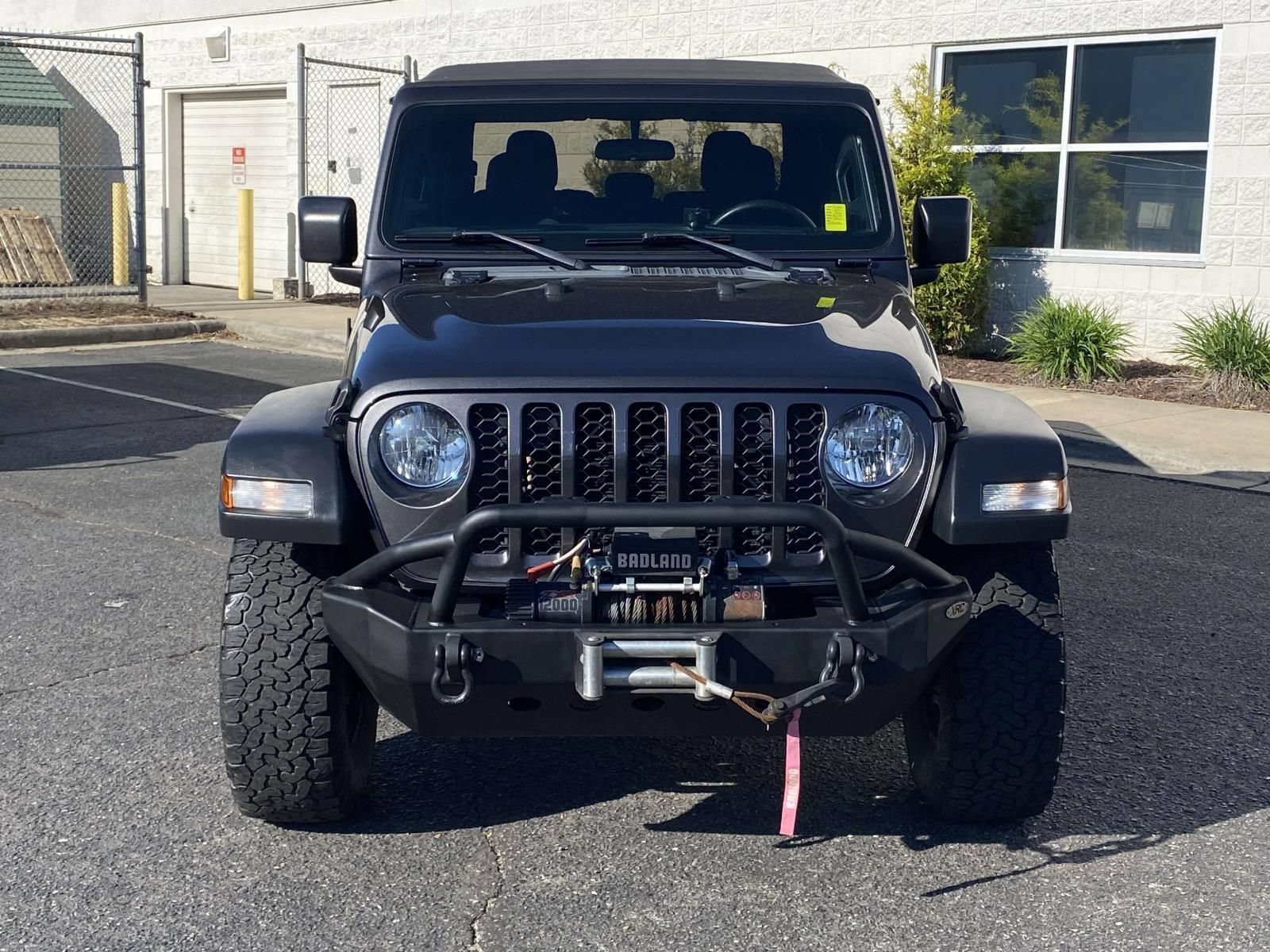 Used 2021 Jeep Gladiator Sport video 2