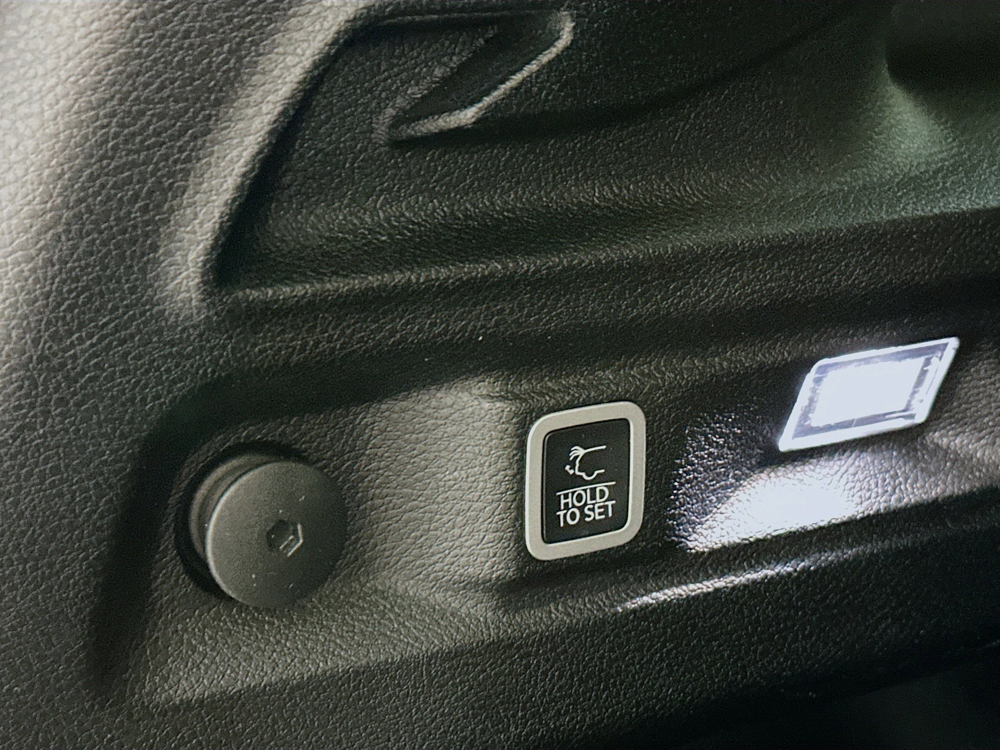 Used 2023 Jeep Grand Cherokee L Limited image 33