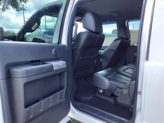Used 2011 Ford F250 Lariat w/ Lariat Interior Pkg image 12