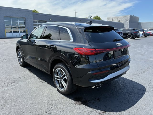 Used 2025 Audi Q5 Premium w/ Convenience Package AWD/4WD image 7