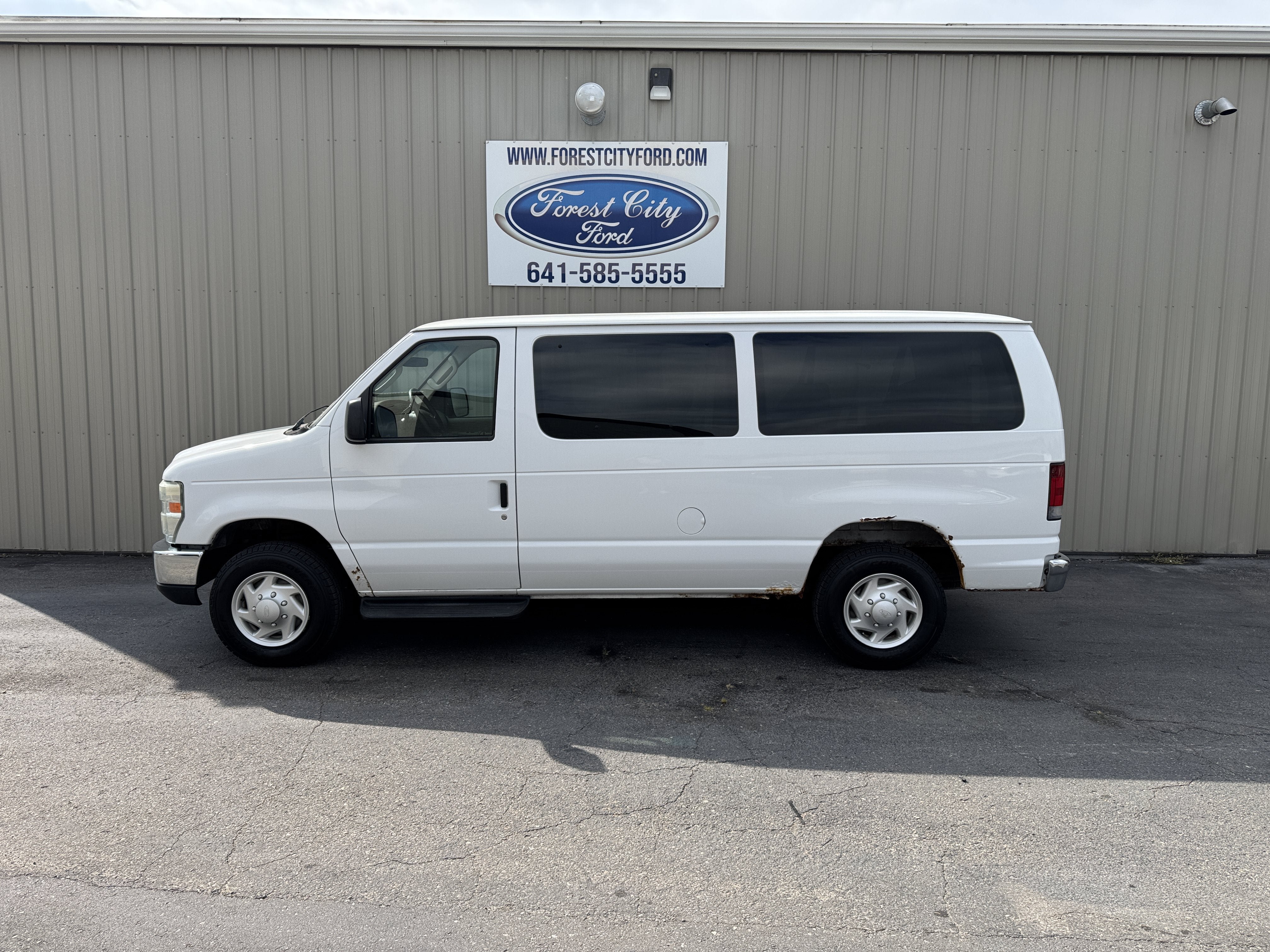 Used 2008 Ford E-350 and Econoline 350 XL