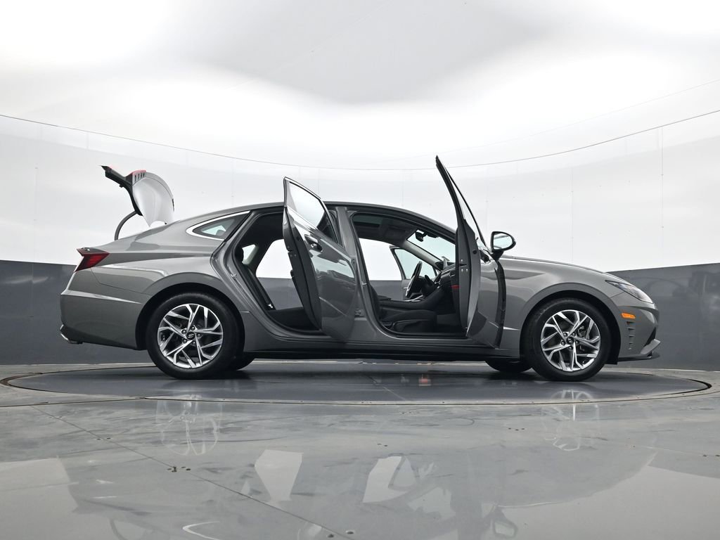 Certified 2023 Hyundai Sonata SEL w/ Convenience Package image 33