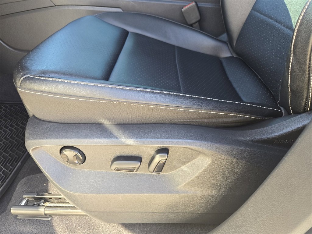 Used 2022 Volkswagen Atlas SE image 25