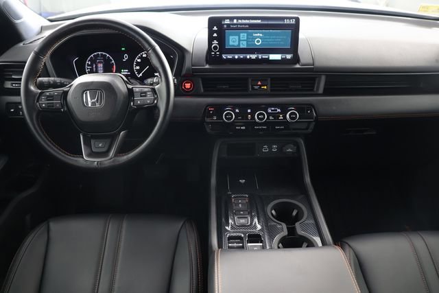 Used 2024 Honda Pilot TrailSport image 2