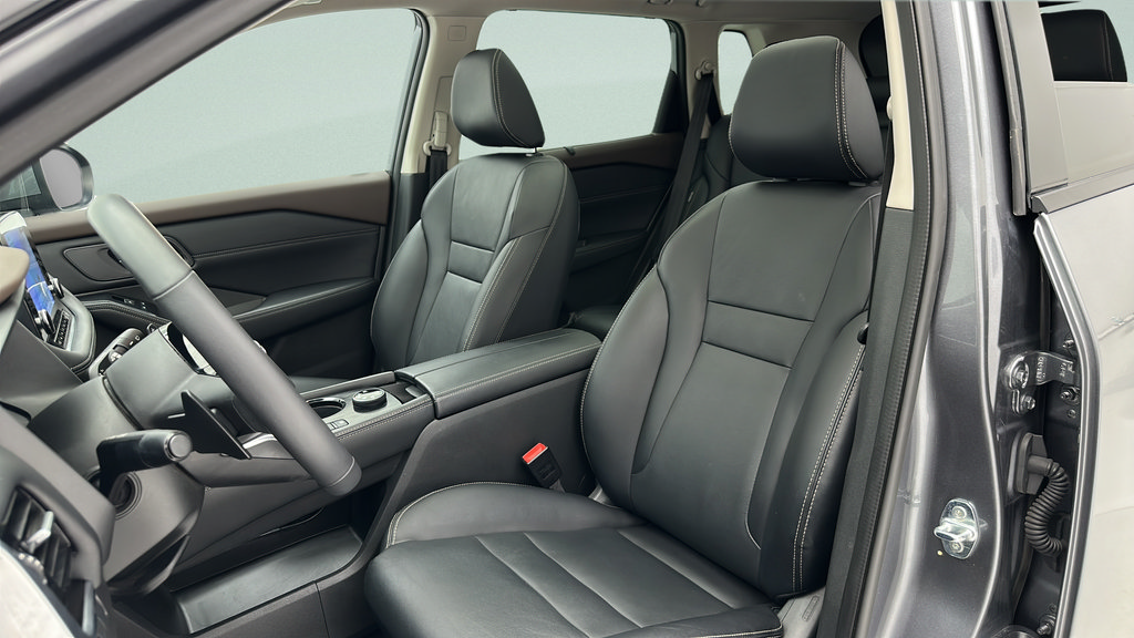 Used 2023 Nissan Rogue SL w/ SL Premium Package AWD/4WD image 13