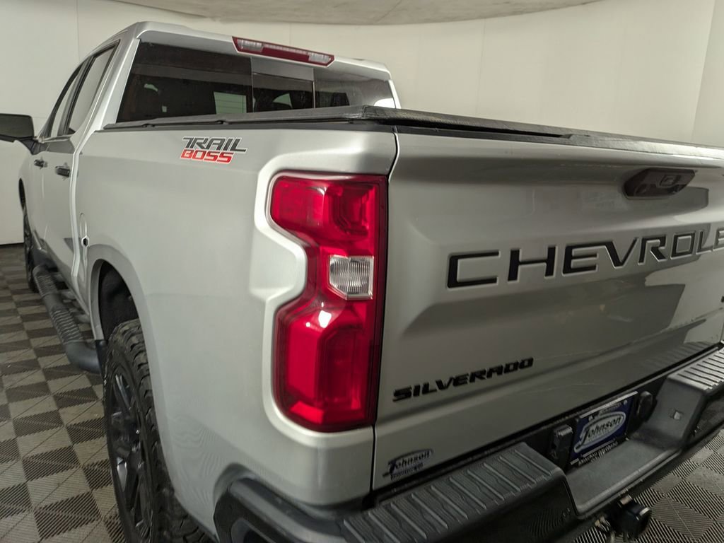 Used 2022 Chevrolet Silverado 1500 LT Trail Boss w/ LT Trail Boss Premium Package AWD/4WD image 14