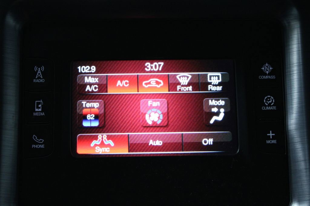 Used 2017 Dodge Challenger SXT image 27