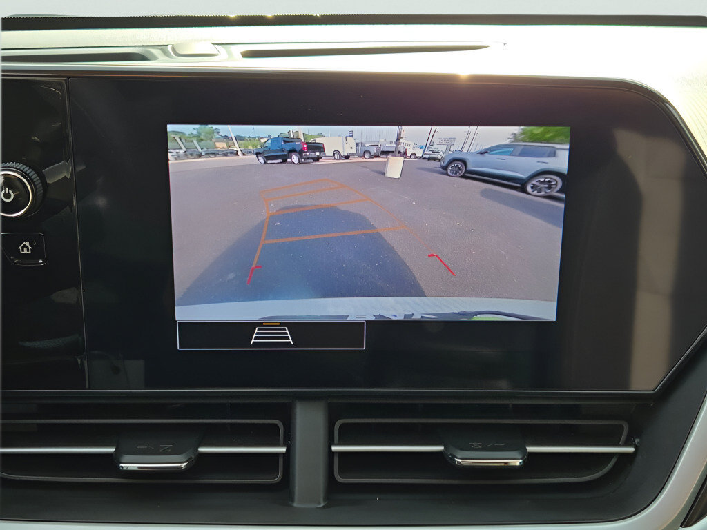 Certified 2024 Chevrolet Trax LS FWD image 28