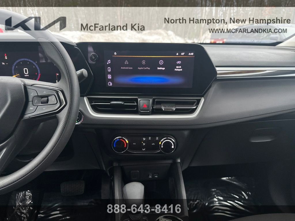 Used 2024 Chevrolet TrailBlazer LS w/ LS Convenience Package FWD image 18
