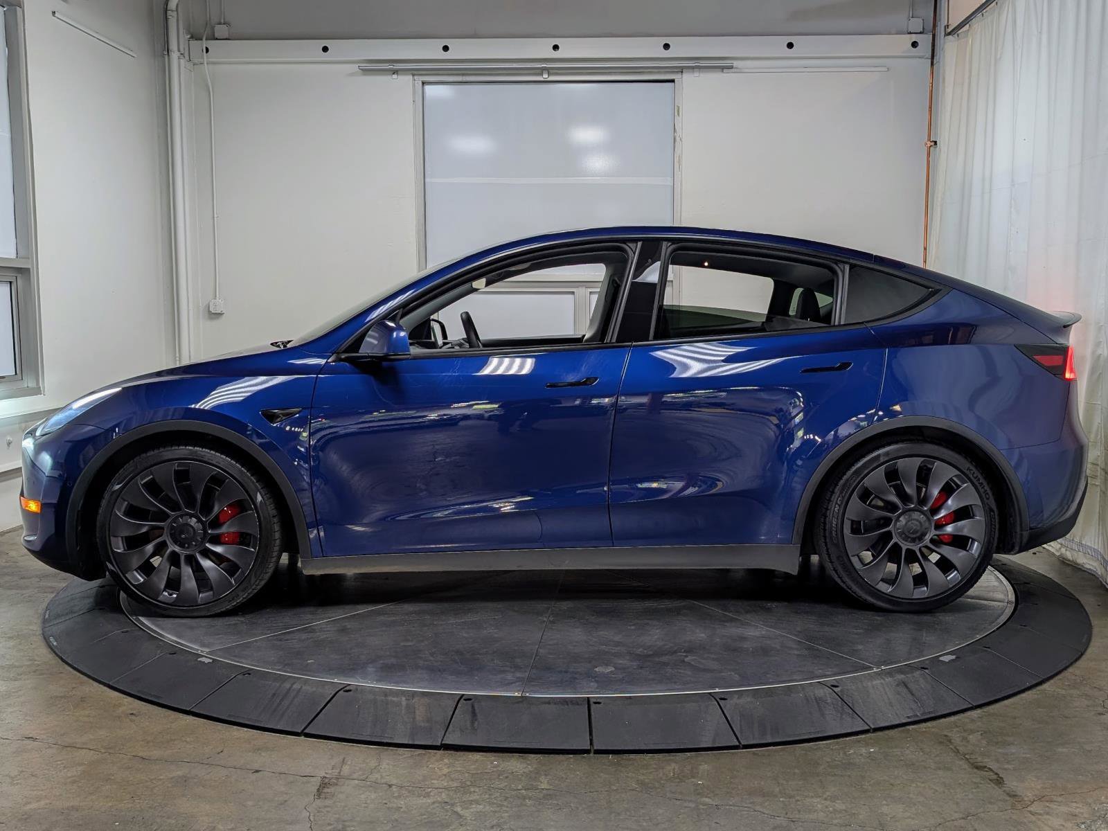Used 2021 Tesla Model Y Performance image 5