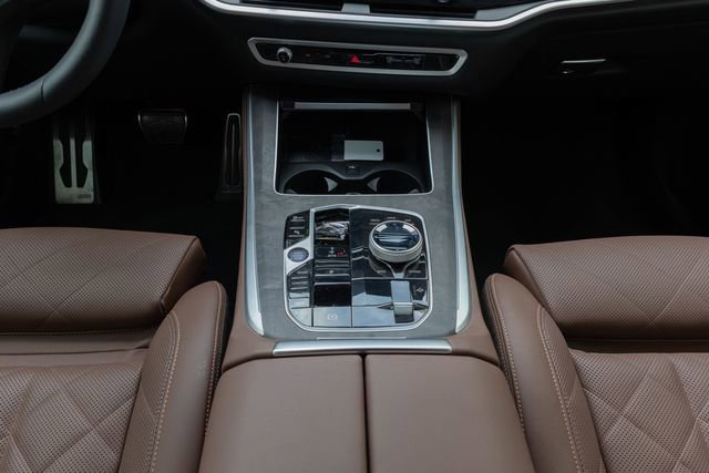 Used 2025 BMW X5 M60i image 26