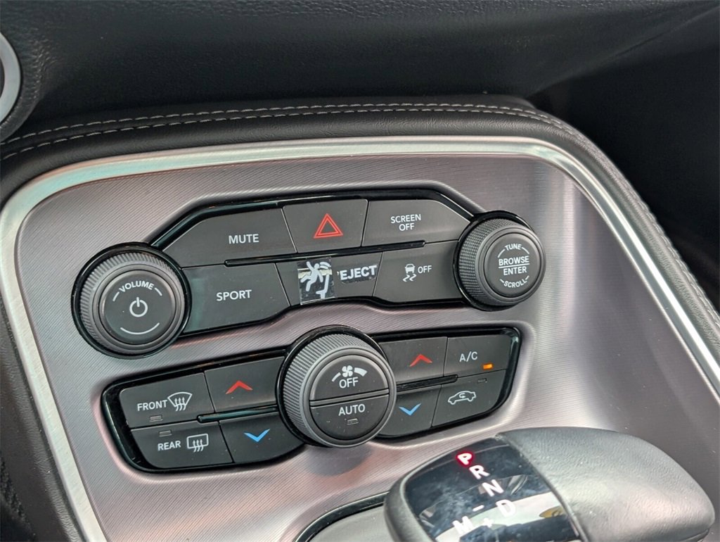Used 2019 Dodge Challenger SXT w/ Blacktop Package image 21