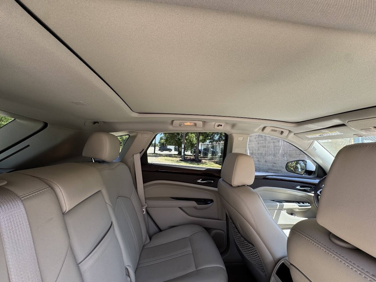 Used 2016 Cadillac SRX Luxury w/ Driver Awareness Package FWD image 27