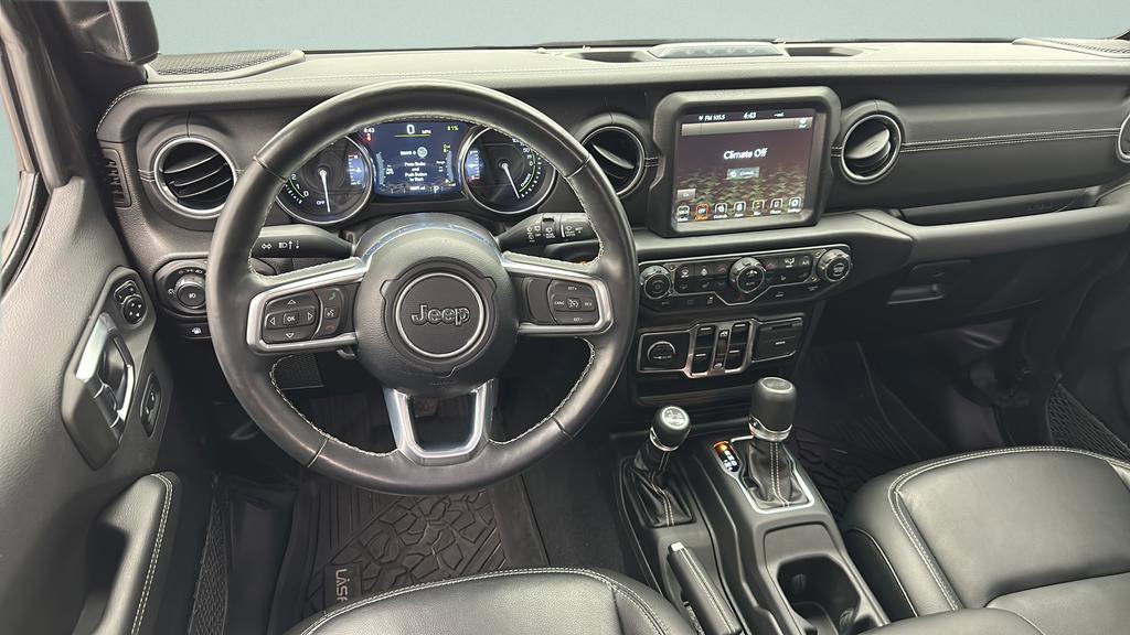 Used 2023 Jeep Wrangler Unlimited Sahara w/ Cold Weather Group AWD/4WD image 11