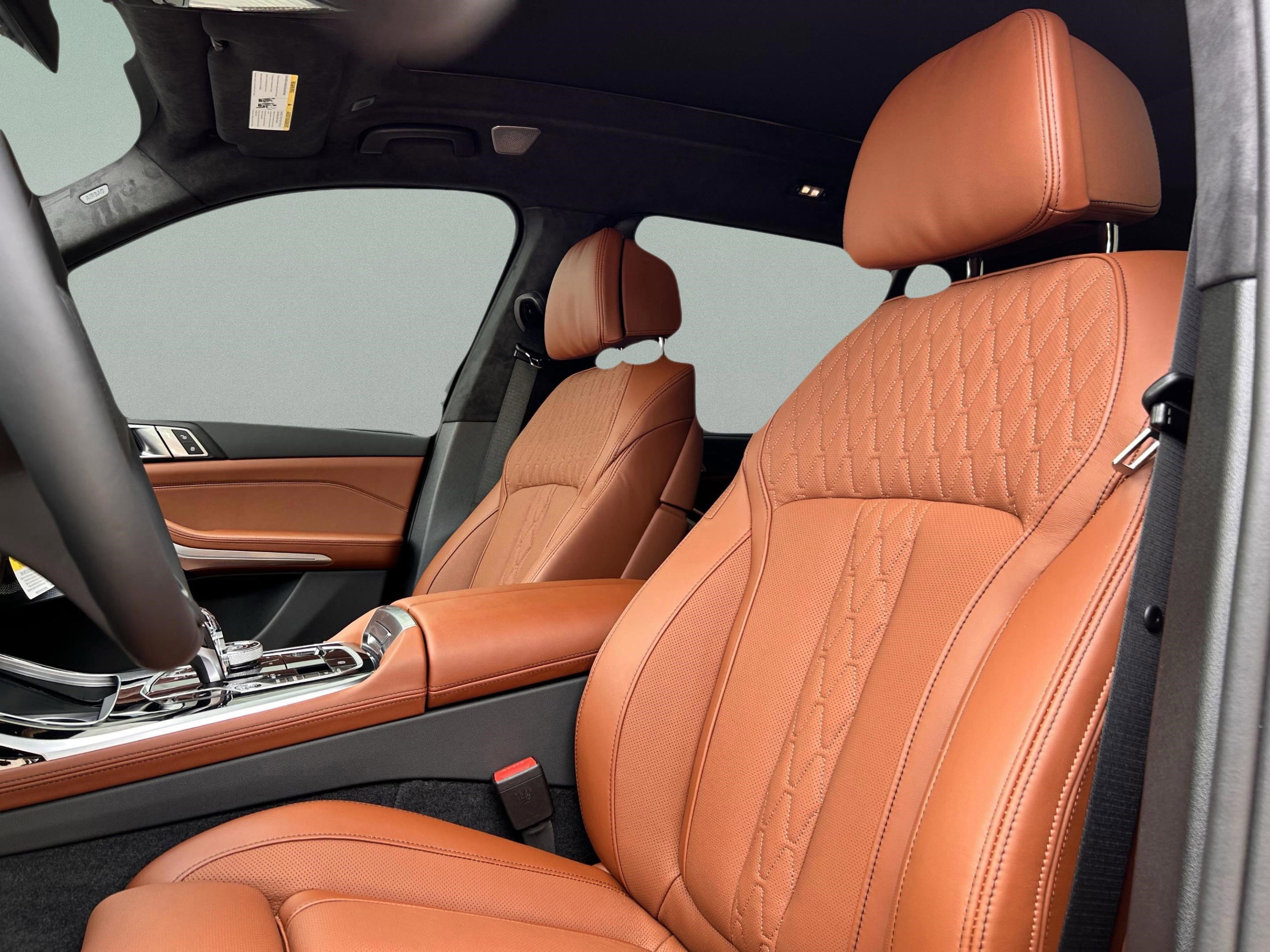 Used 2026 BMW ALPINA XB7 image 25