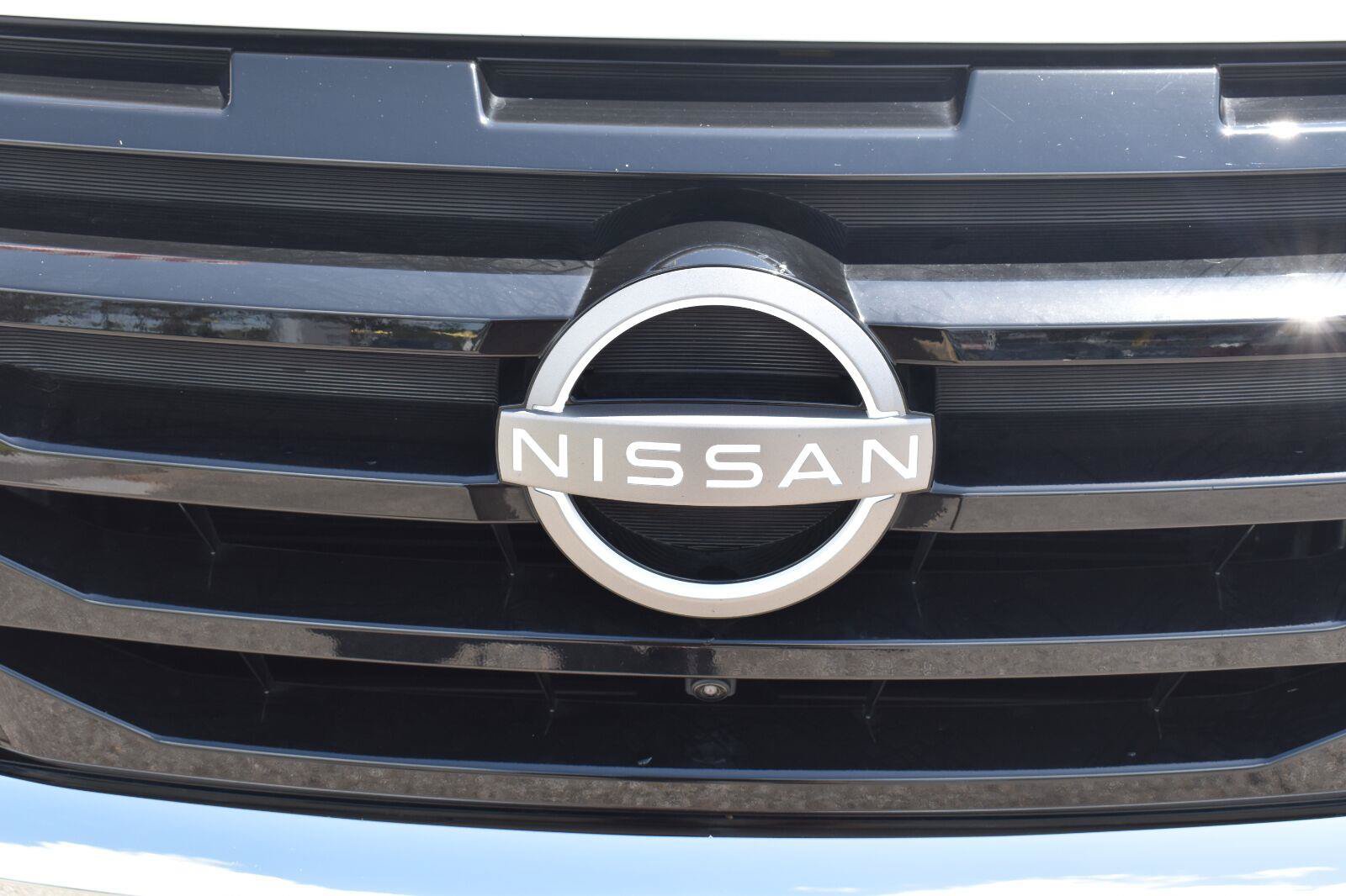 Used 2025 Nissan Pathfinder Platinum w/ Cargo Package FWD image 20