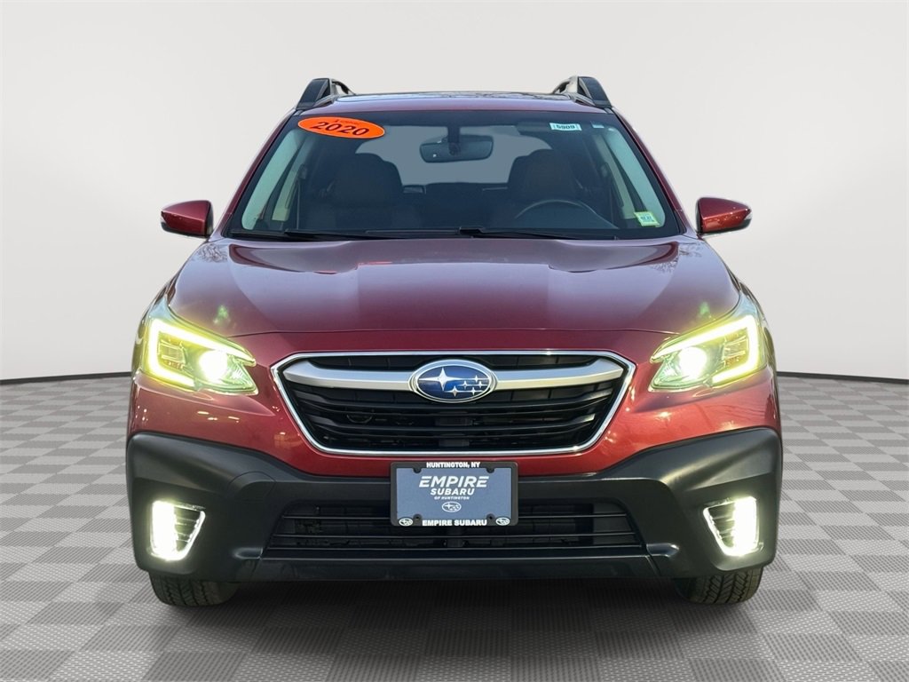 Used 2020 Subaru Outback Premium image 2