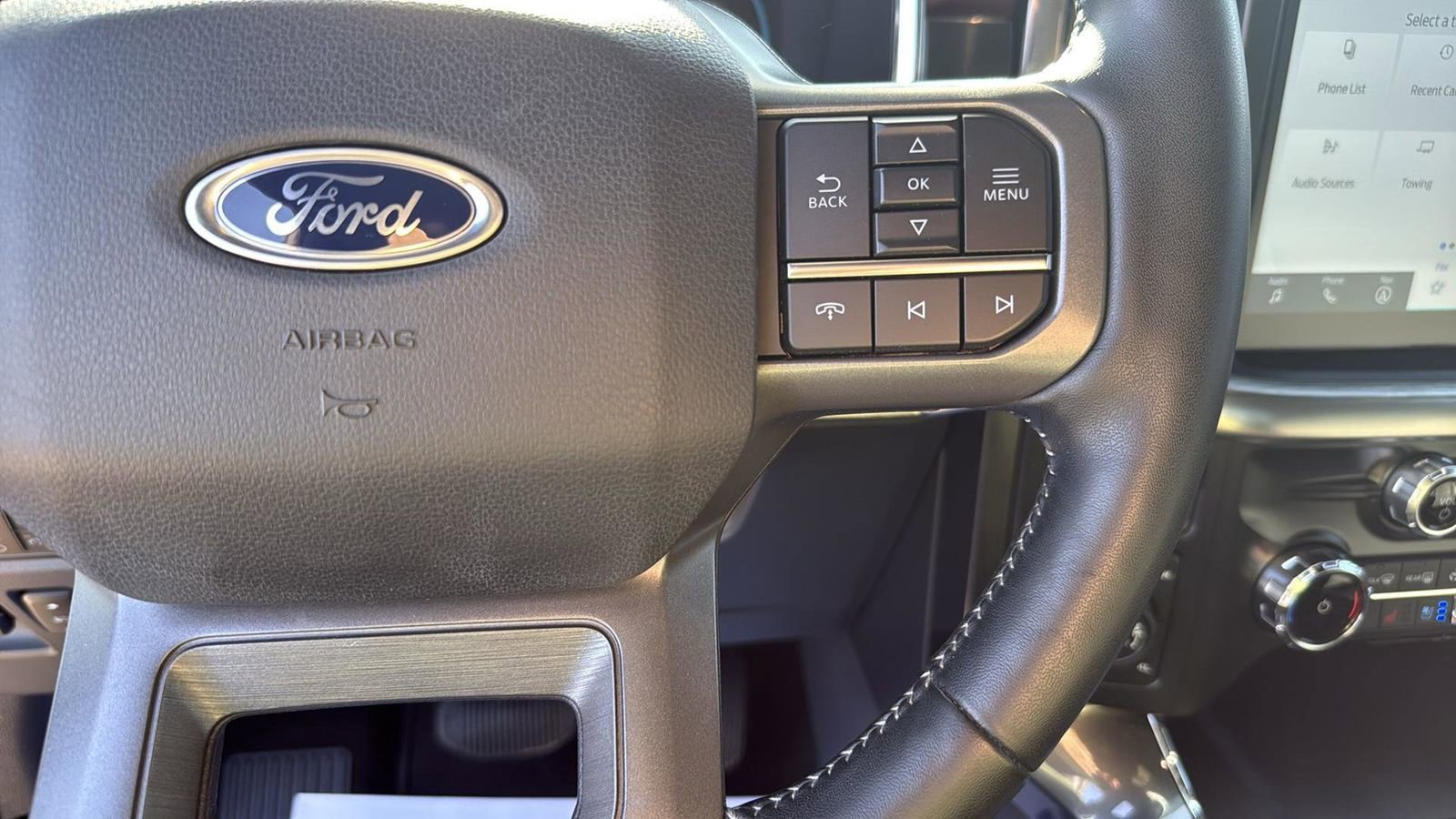 Used 2022 Ford F150 Lariat w/ Equipment Group 502A High image 16