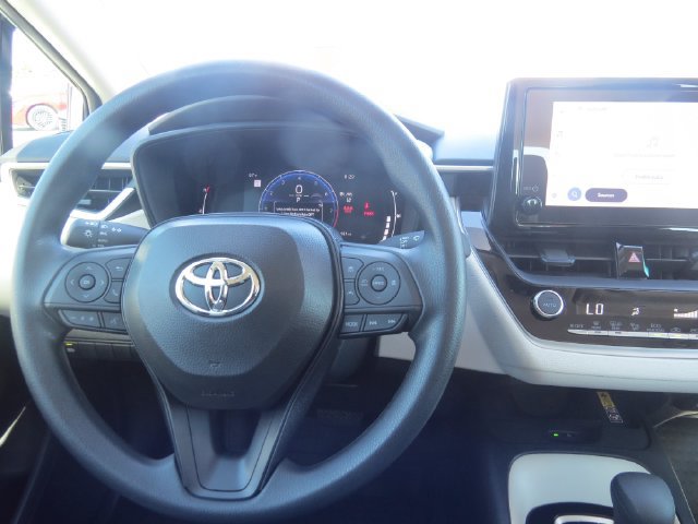 Used 2026 Toyota Corolla LE w/ LE Premium Package FWD image 15
