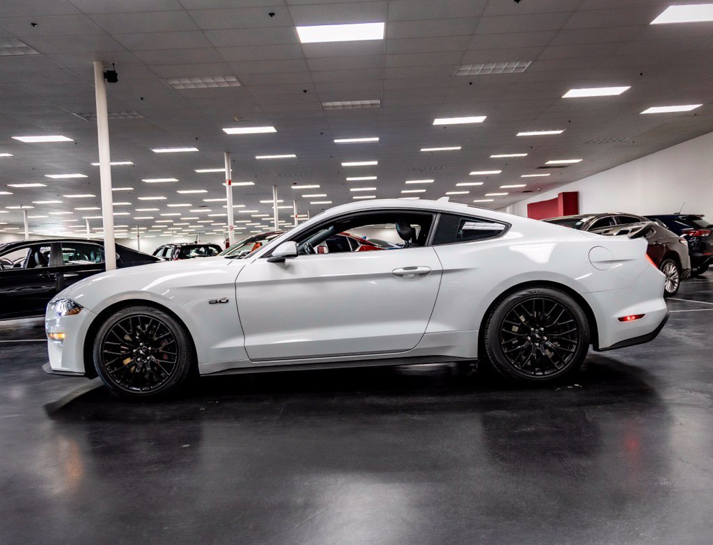 Used 2021 Ford Mustang GT Premium w/ GT Performance Package RWD image 4