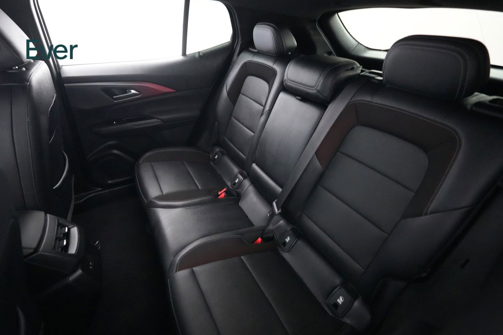 Used 2024 Chevrolet Equinox EV RS FWD image 24