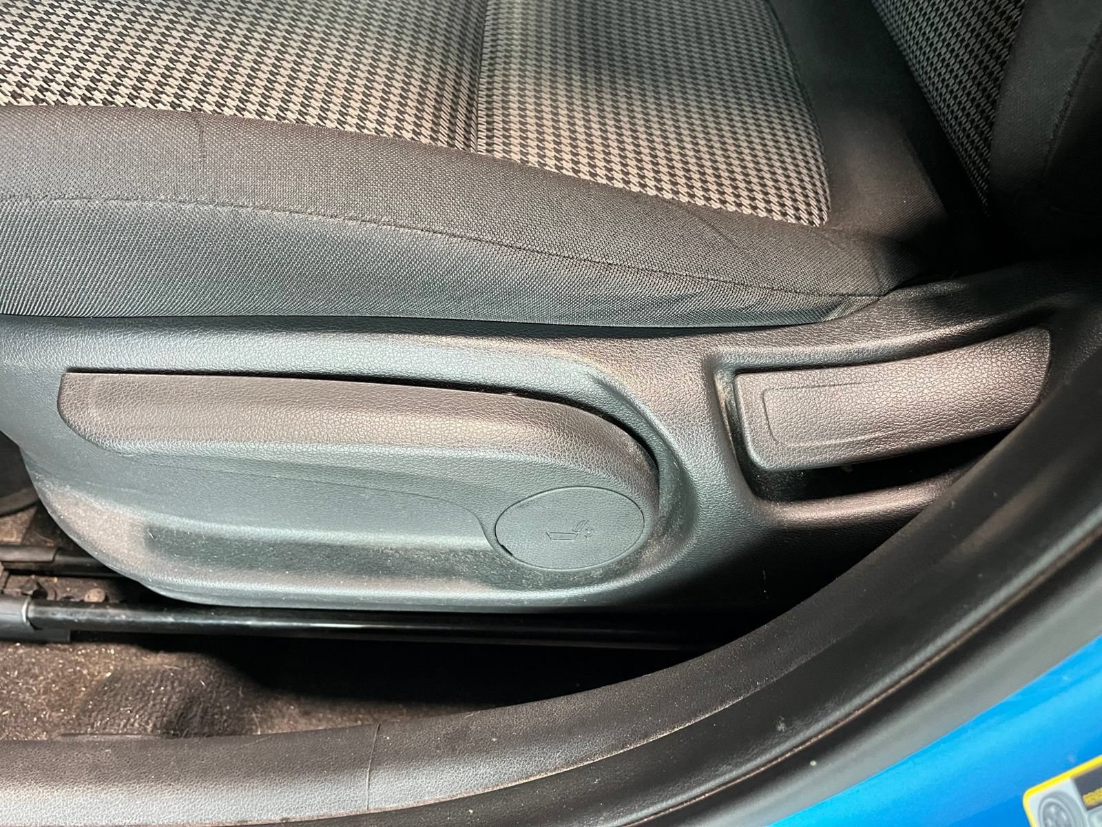 Used 2019 Hyundai Kona SE FWD image 17