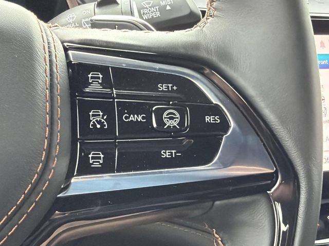 New 2026 Jeep Grand Cherokee Summit w/ Obsidian Package AWD/4WD image 32