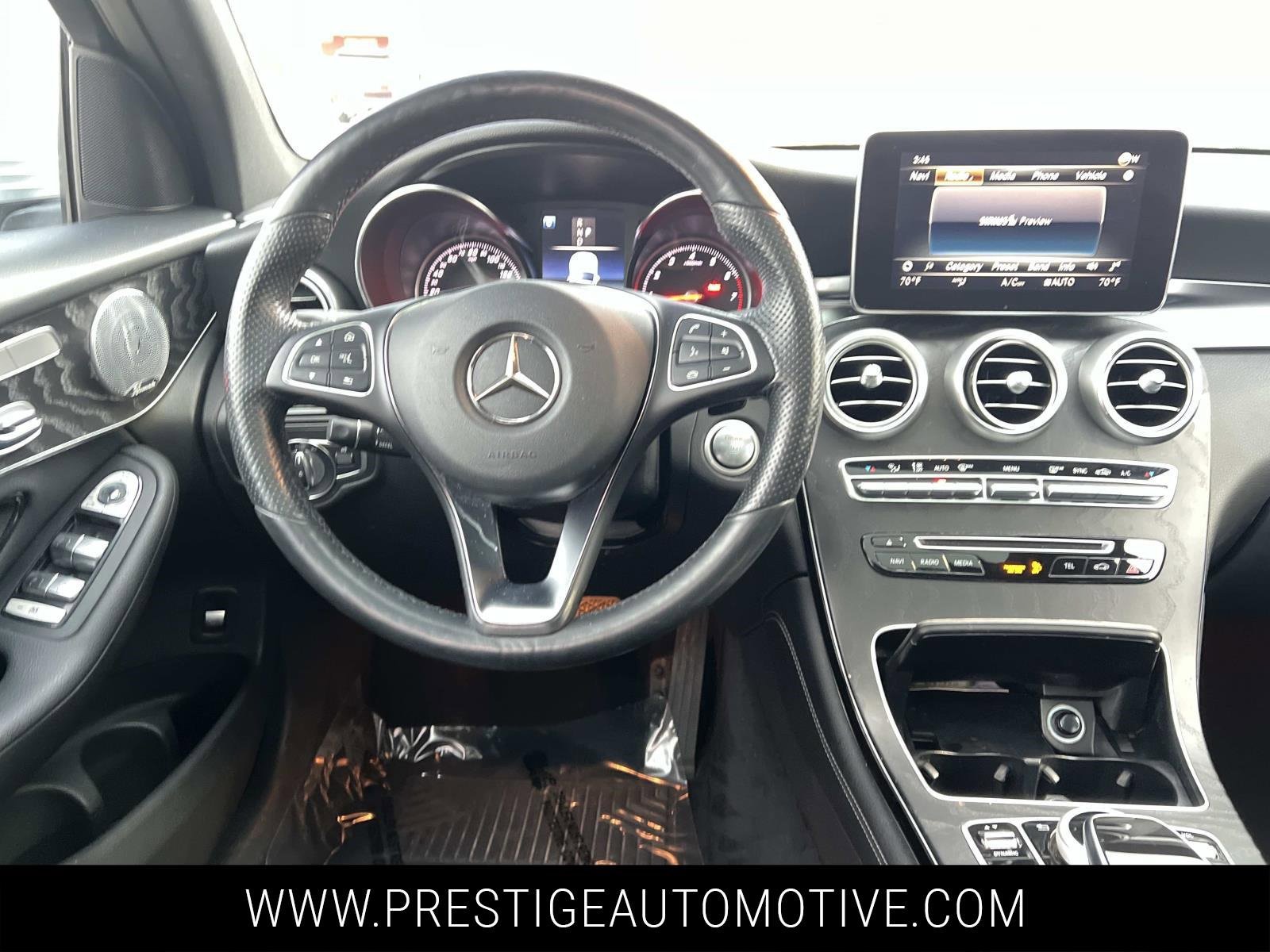 Used 2018 Mercedes-Benz GLC 300 4MATIC image 17