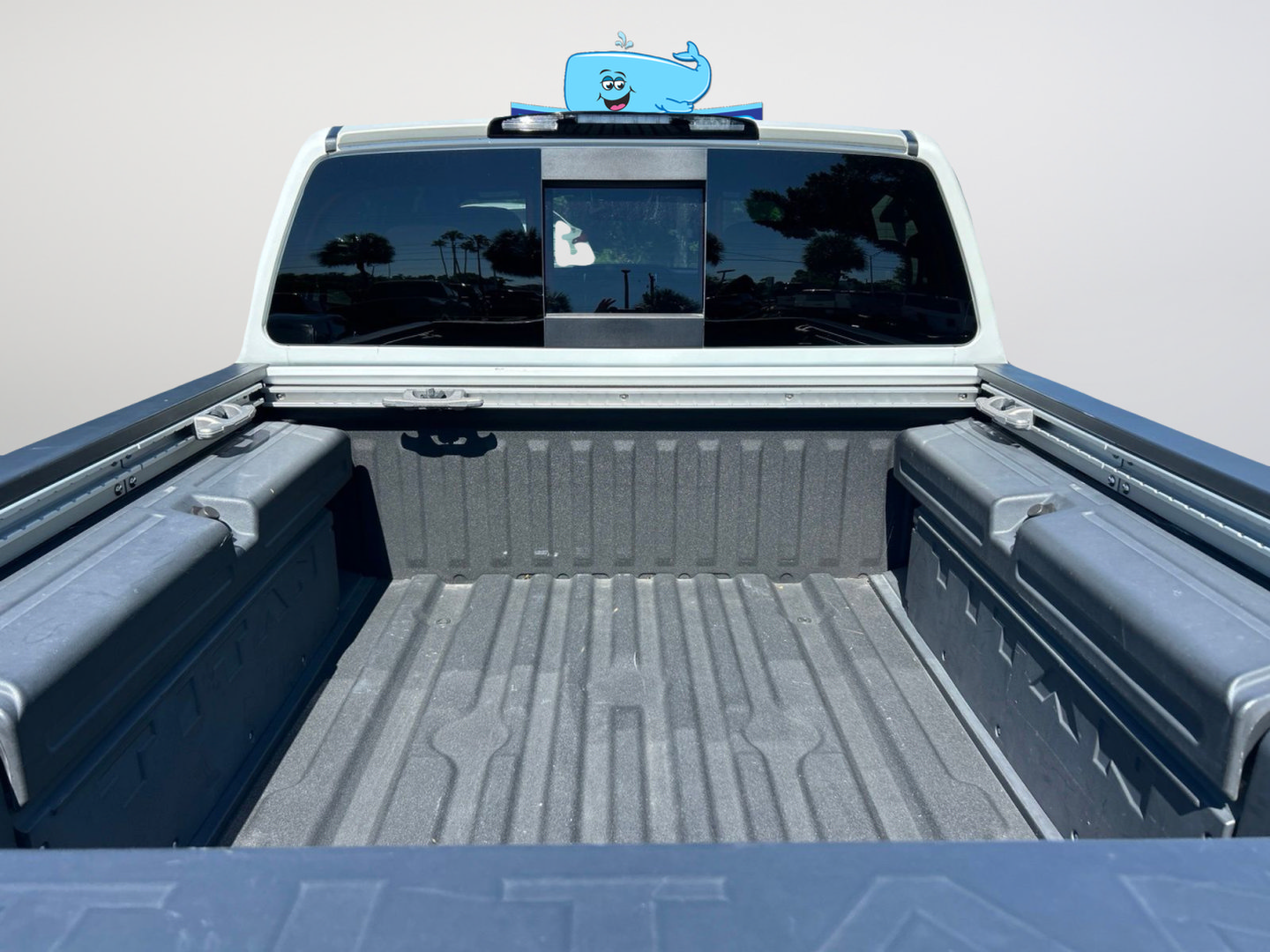 Used 2023 Nissan Titan Platinum Reserve w/ Moonroof Package AWD/4WD image 39