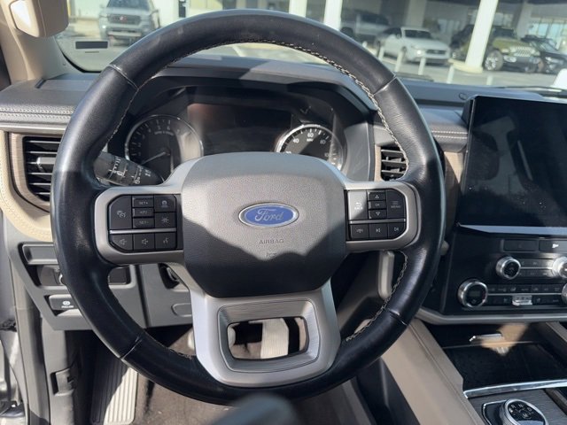Used 2023 Ford Expedition Max Limited image 10
