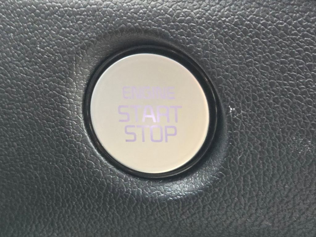 New 2026 Kia Sorento S w/ S Panoramic Sunroof Package image 29