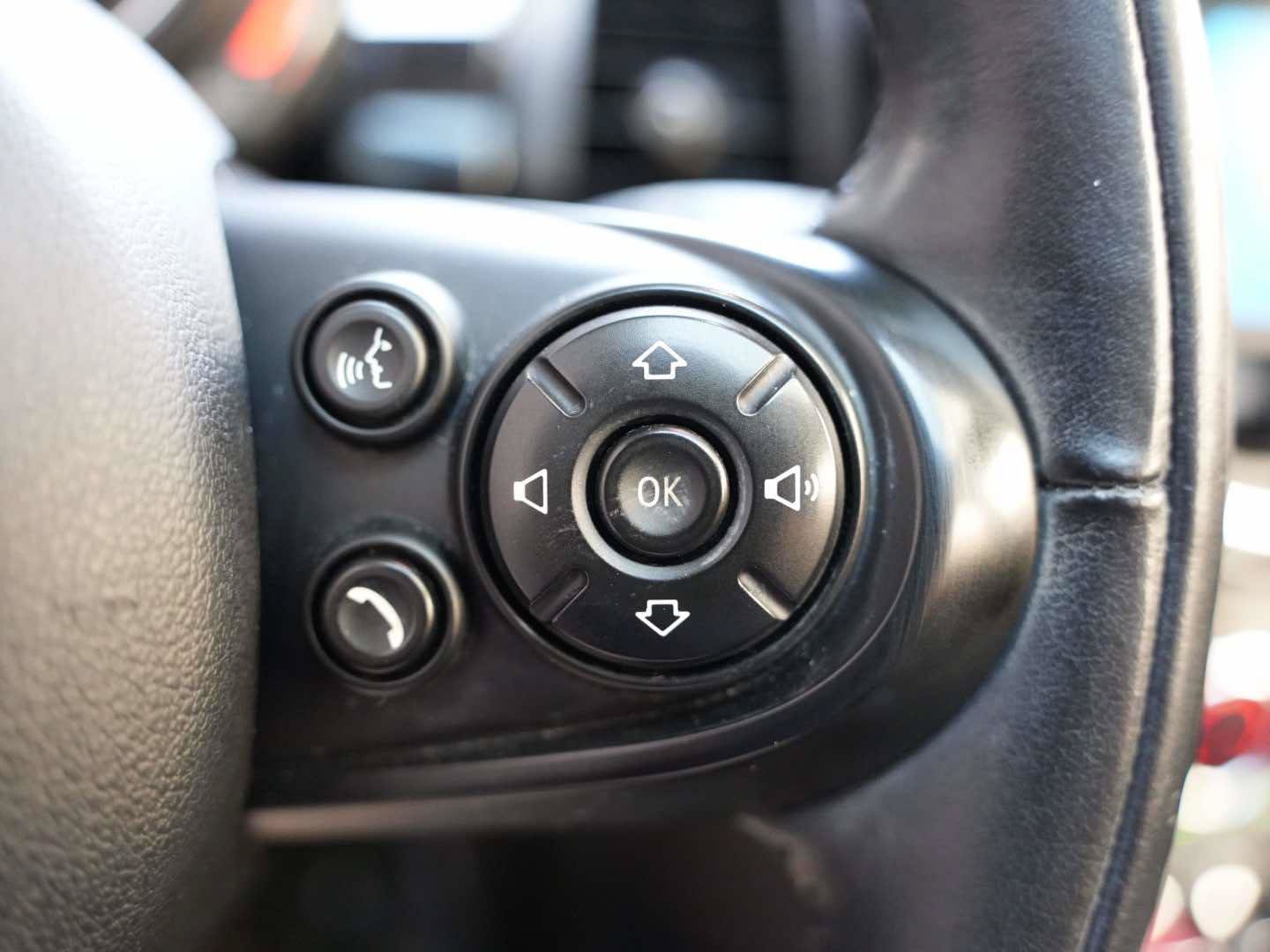 Used 2019 MINI Cooper 4-Door Hardtop FWD image 20