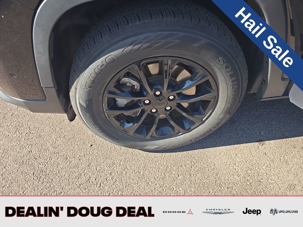 Used 2023 Jeep Cherokee Altitude Lux image 27