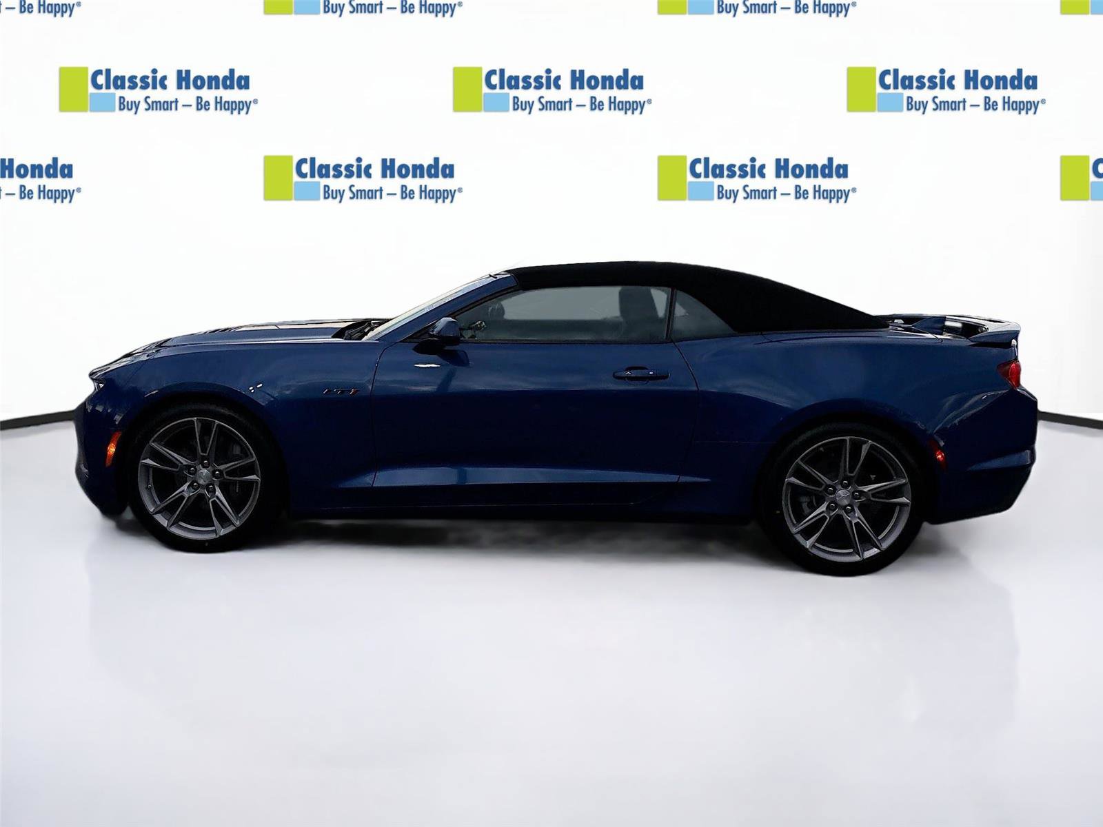 Used 2022 Chevrolet Camaro LT w/ Technology Package image 4