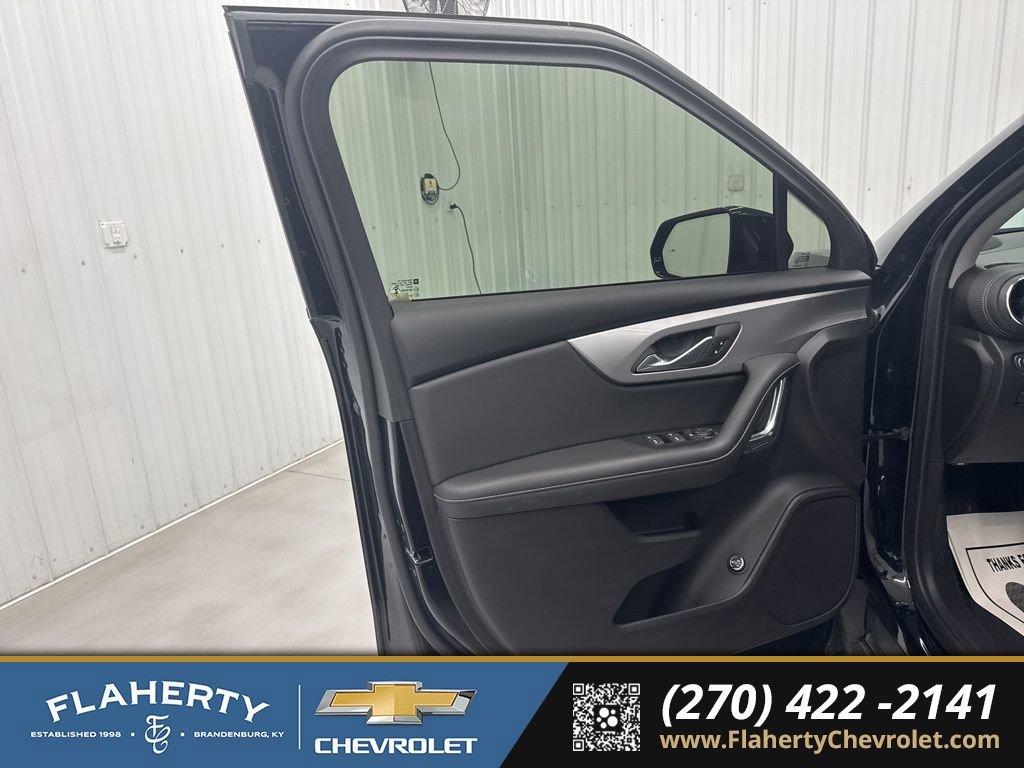 Used 2024 Chevrolet Blazer LT w/ Midnight/Sport Edition image 9