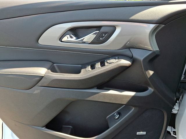 Used 2023 Chevrolet Traverse LT w/ LT Premium Package FWD image 13