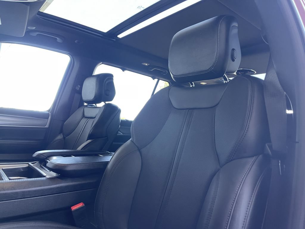 New 2026 Jeep Grand Wagoneer Limited AWD/4WD image 16
