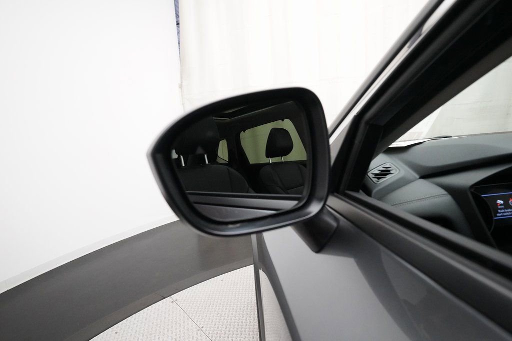 Used 2024 Nissan Rogue SV w/ SV Premium Package image 25