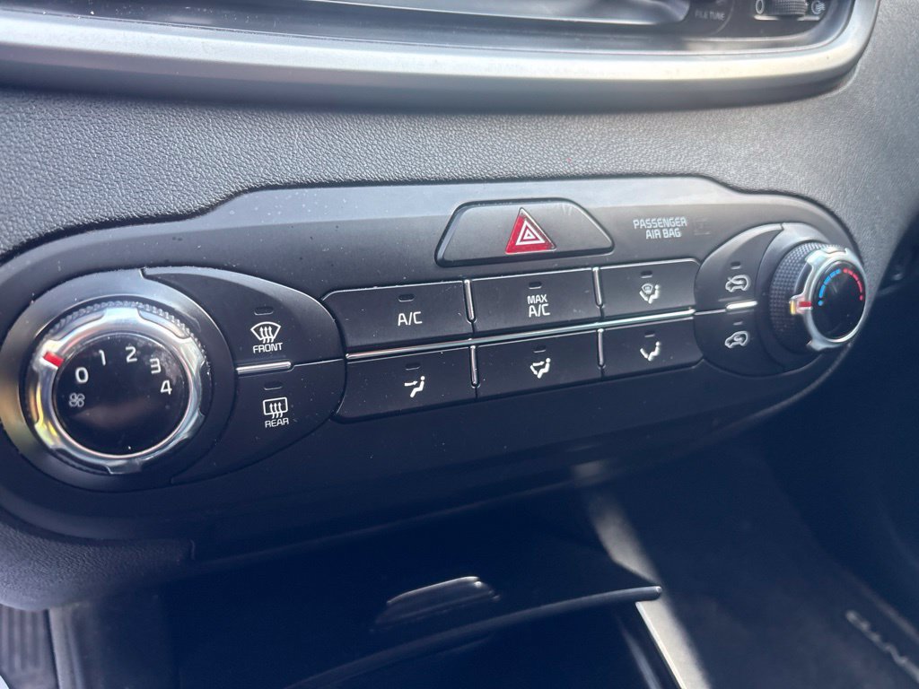Used 2019 Kia Sorento L FWD image 11