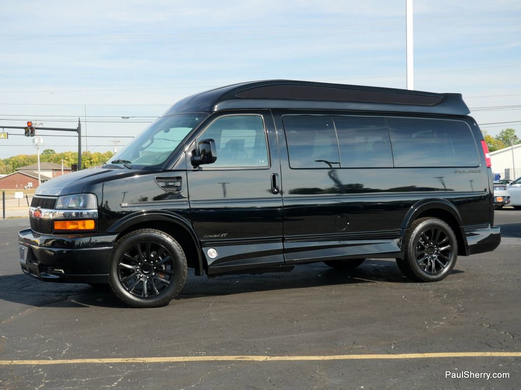 Used 2021 Chevrolet Express 2500 image 11