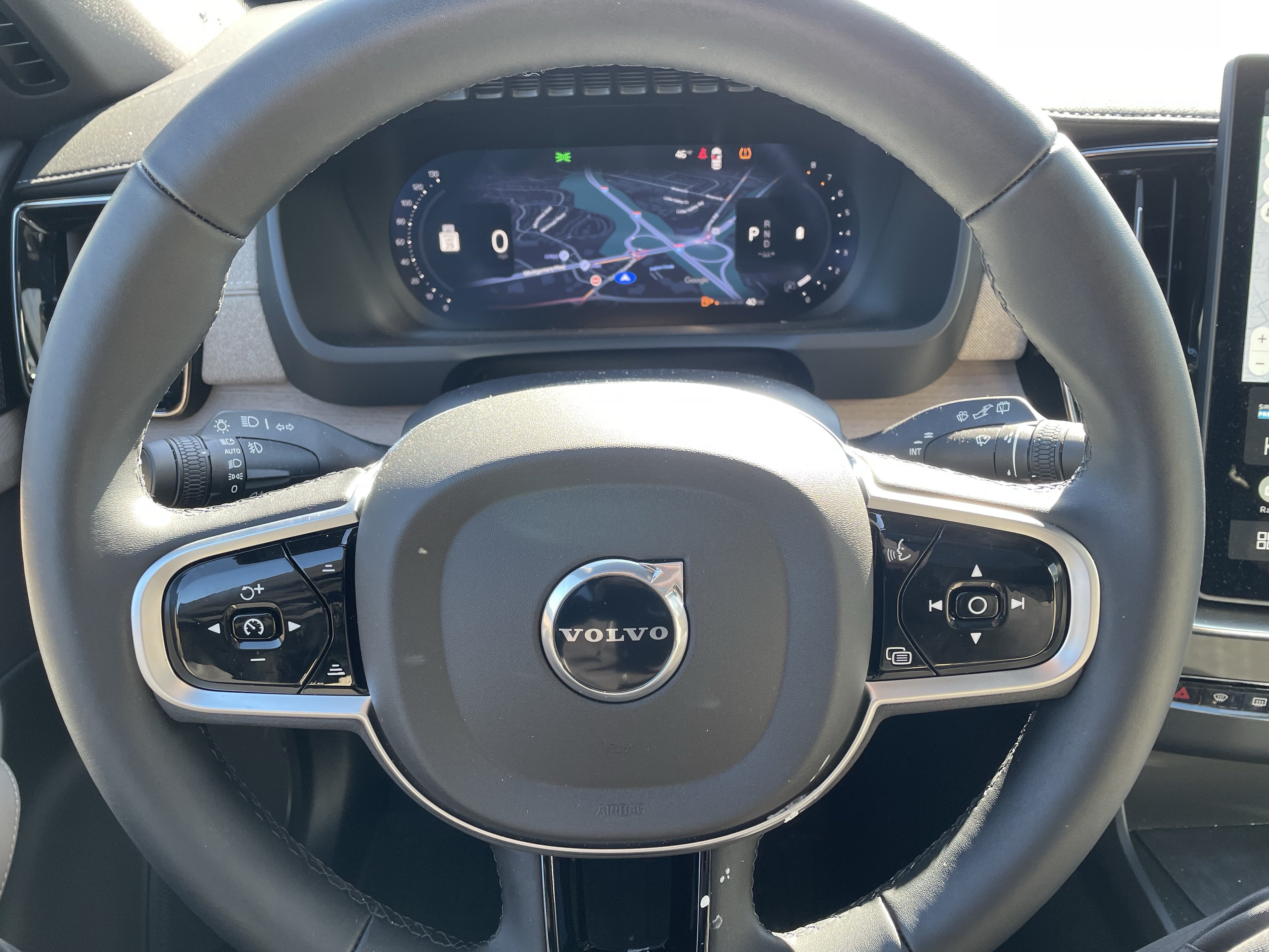 New 2026 Volvo XC90 B6 Plus w/ Protection Package Premier AWD/4WD image 17