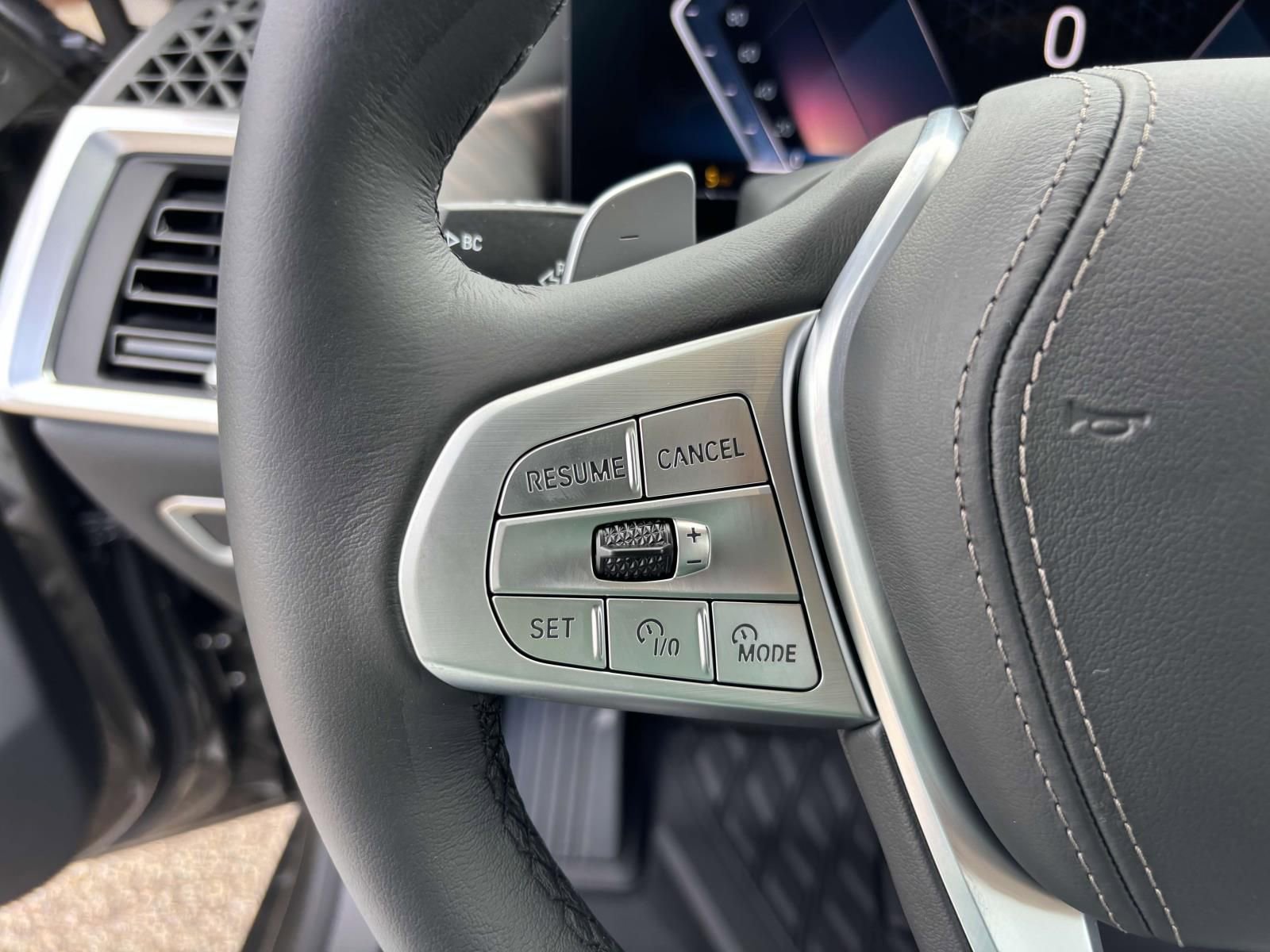 New 2026 BMW X7 xDrive40i w/ Premium Package image 17