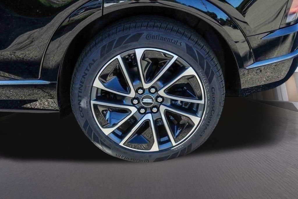 New 2026 Cadillac Optiq Sport 1 AWD/4WD image 17