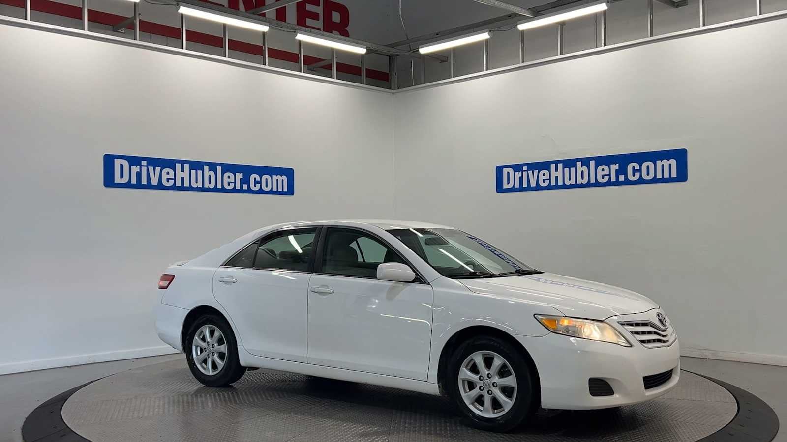 Used 2011 Toyota Camry LE w/ LE Extra-Value Pkg FWD image 4