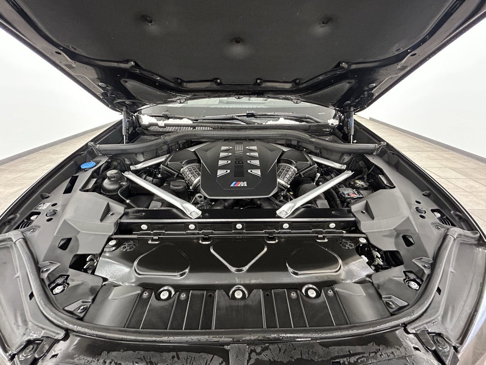 Used 2025 BMW X5 M60i image 44