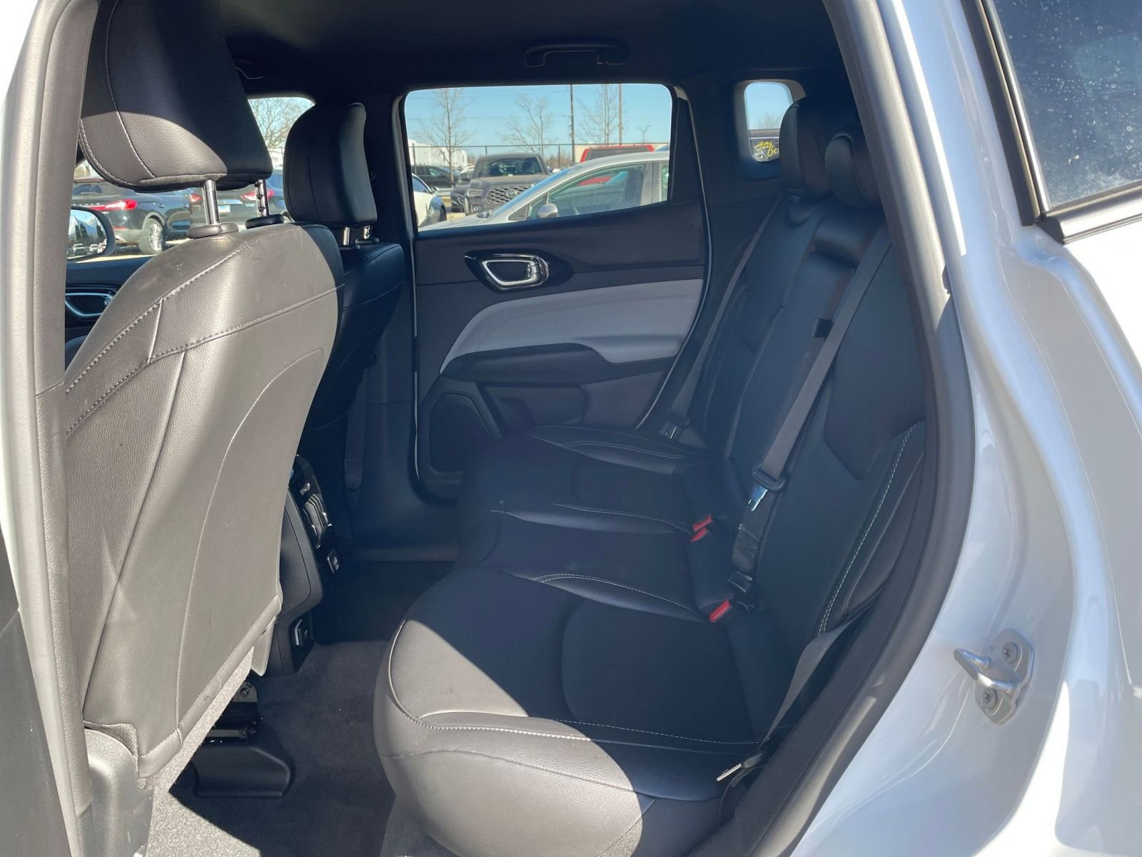 Used 2025 Jeep Compass Limited AWD/4WD image 25