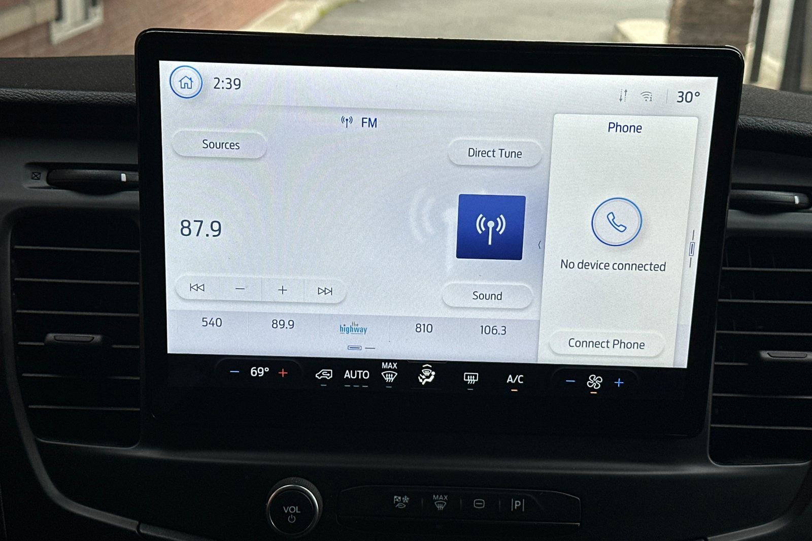 Used 2023 Ford E-Transit Medium Roof w/ Load Area Protection Package image 22