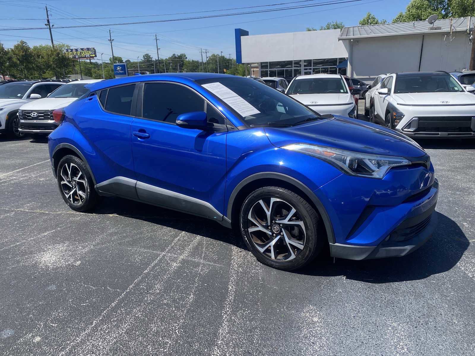 Used 2018 Toyota C-HR XLE image 1