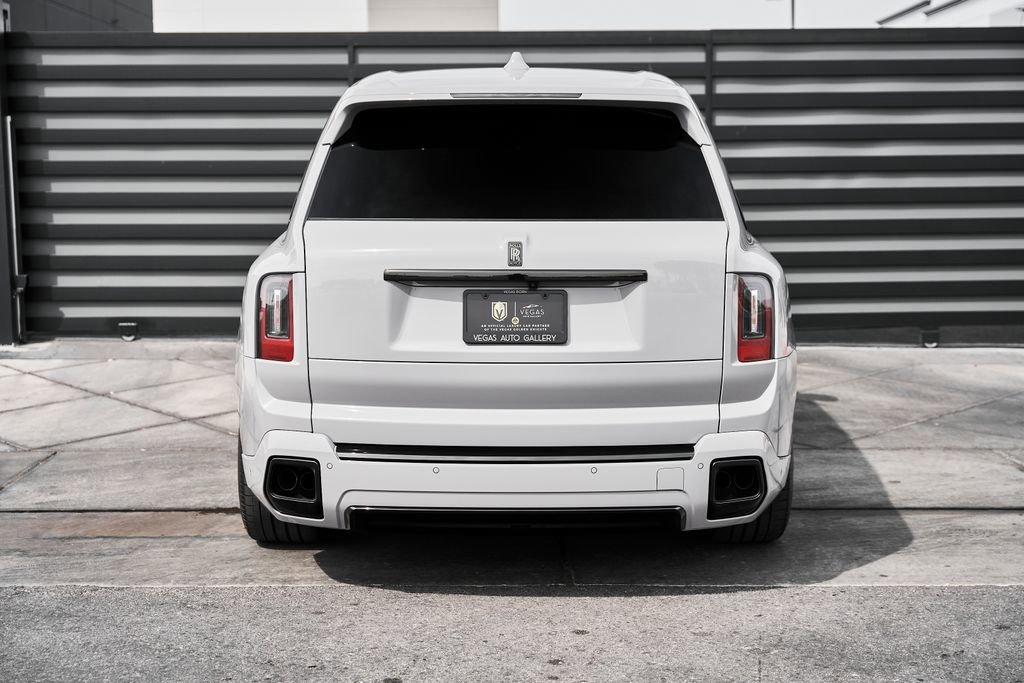 Used 2025 Rolls-Royce Cullinan Black Badge image 16