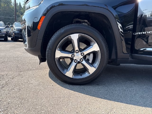 New 2026 Jeep Grand Cherokee L Limited w/ Trailer Tow Package AWD/4WD image 28